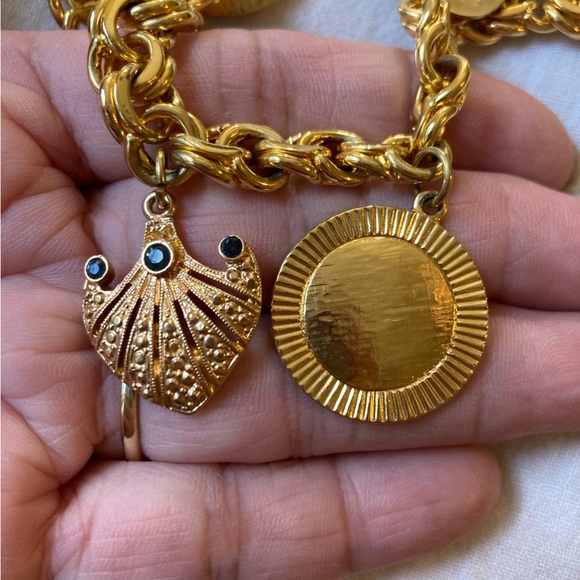 JBK Jacqueline Kennedy Charm Bracelet - Picture 11 of 16
